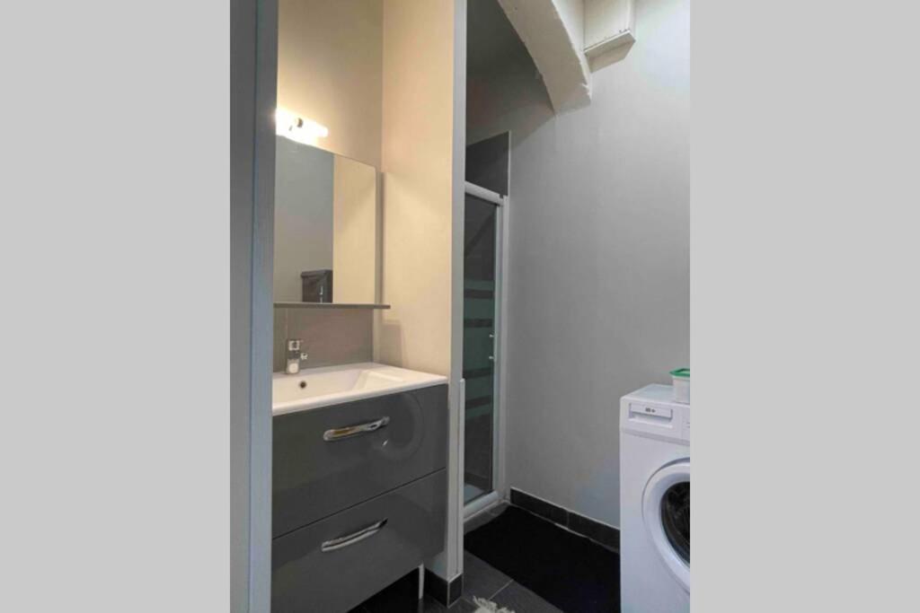 « Au 33 » Apartment Charleville-Mezieres Bagian luar foto